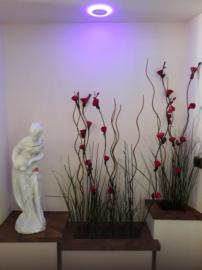 Mercury Home Room&Breakfast เนเปิลส์ ภายนอก รูปภาพ